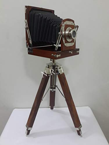 Filmkamera im Vintage-Look, mit Holz-Stativ, Sammlerstück