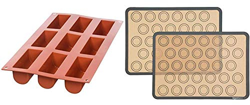 Silikomart 26.130.00.0060 SF130 Moule Forme Midi Bûche 9 Cavités Silicone Terre Cuite & Amazon Basics Lot de 2 tapis de cuisson en silicone pour macarons
