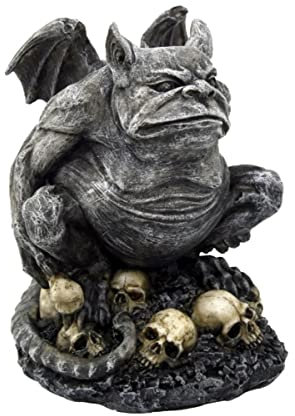 Horror-Shop Grim Gargoyle on Pile of Skulls