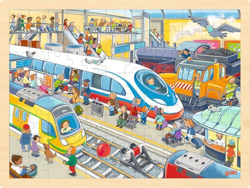 goki 57316 – Einlegepuzzle Bahnhof aus Holz – 96-teiliges Kinderpuzzle mit Alltagsszene, ca. 40 cm breit, ab 4 Jahren