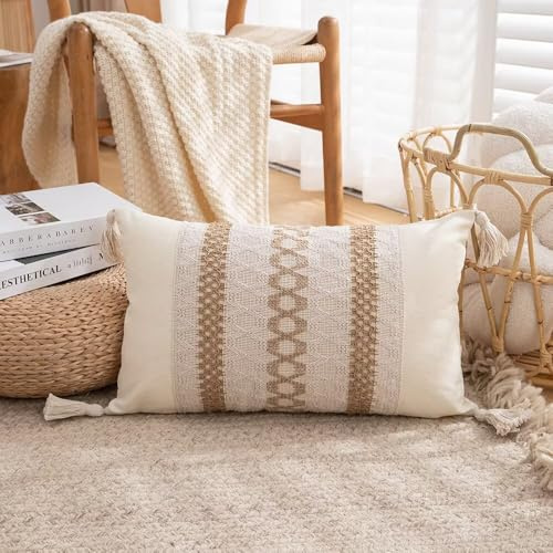 Newliky Lot de 2 Housse de Coussin 30x50 cm Bohème Taie d'oreiller en Lin Coton Géométrique Brodé avec Glands Ferme Moderne Taie Oreiller pour Canapé Salon Chambre Marron et Beige