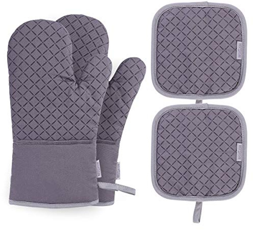 BESTonZON Oven Mitts and Pot Holders Set of 4, 500F Heat Resistant Oven Gloves with Silicone Soft Cotton Lining with Non-Slip Surface for BBQ Cooking Baking Grillin(Grey)
