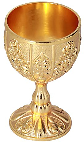Yosoo 2Pcs Vintage Chalice Goblet 30ML, Golden Metal Embossed Wine Cup, European Retro Small Shot Glass for Home Bar Party Wedding Decoration and Collection