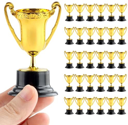 Rachlicy Mini Trophy Lustige Trophäen Golden Award Trophy Pokal Plastik Mini Awards Kinder Klassenzimmer Schule Belohnungen Sport Gewinnerpreise für Jungen Mädchen 30pcs