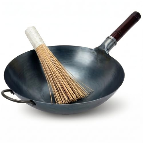 KAAMUT® Wok Profesional 36 cm – Acero al Carbono Azul Martillado a Mano – Fondo Redondo – Precurado – Calidad Profesional – Mango de Madera y Acero – Incluye Cepillo de Bambú