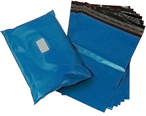 Triplast postväska i plast – metallisk blå 100 24 x 29 metalliskt blått