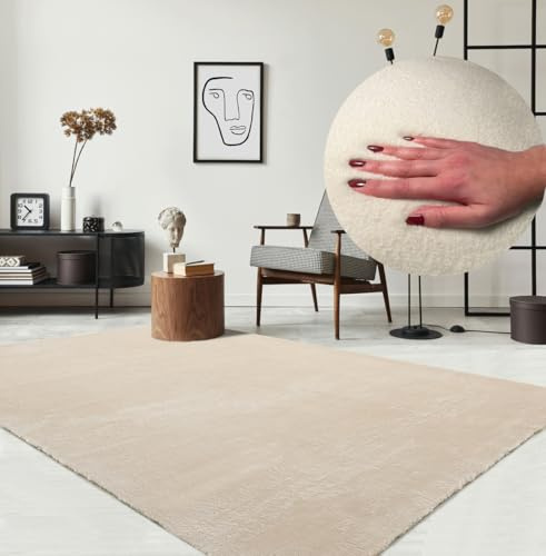 the carpet Relax Moderner Flauschiger Kurzflor Teppich, Anti-Rutsch Unterseite, Waschbar bis 30 Grad, Super Soft, Felloptik, Beige, 300 x 400 cm