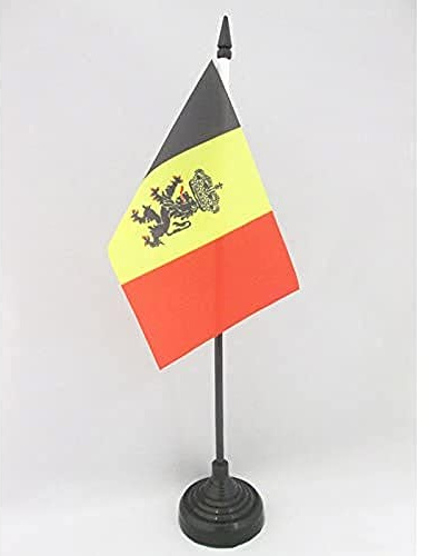 AZ FLAG Tischflagge Belgien Dienstflagge 15x10 cm Kunststoffsockel | Für innen Belgische Tischflagge Belgisch wapenschild genähte Ausführung mit verstärkten Kanten mit Kunststoffstab