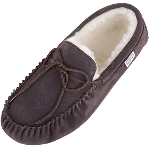 SNUGRUGS Ladies Chocolate Brown Suede Moccasin Slippers with Soft Suede Sole. Size 8