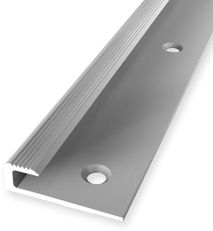 Bordatura 8 x 30 x 2500 mm, profilo di finitura in alluminio anodizzato, scanalato, svasato, argento forato