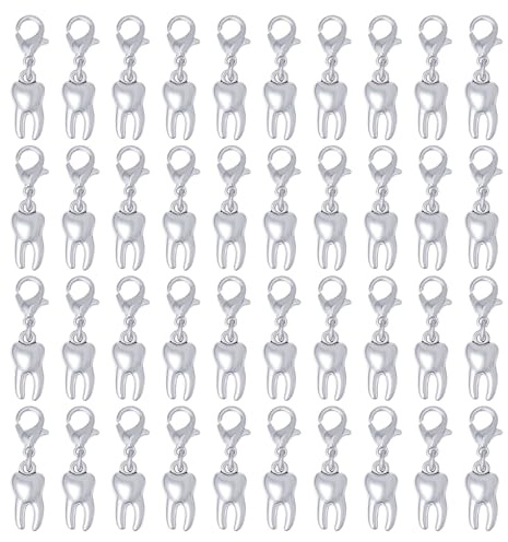 CHGCRAFT 40 Stück Zahn Clip auf Charme Zahn Legierung Anhänger Dekoration Zähne baumeln mit Legierung Hummer Klaue Clasps für DIY Taschen Anhänger Craft, Antikes Silber Platin, 1,1 Zoll