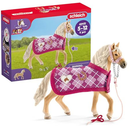 Schleich Horse Club | Sofias modische Pferde Accessoires 42431 | 4 Teile | Set inkl. Pferd, Pferdedecke, Führstrick, Spielzeugschere | kreatives Geschenk für Mädchen & Jungen | Spielzeug ab 5 Jahren