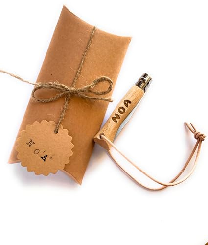 OPINEL Kindermesser mit Gravur & Geschenkbox No7 mit runder Spitze, Lederband & Sicherheitsring – personalisiertes Outdoor-Geschenk für Kinder