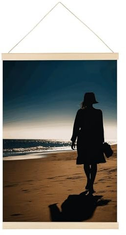 Magnetischer Posteraufhänger Woman Walking on the Beach, 60 x 39 cm, Holzmagnet, Leinwand, Kunstwerk, zum Aufhängen, Posterrahmen mit Seilmagnet für Poster, Drucke, Fotos, Bilder, Karte