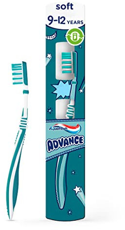 Aquafresh Advance Kids Toothbrush, Developed by Dental Experts for Children Aged 9-12 Years old, Plastic-free Packaging, Soft Toothbrush