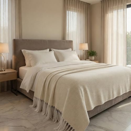 Clara Home Copriletto Matrimoniale 260x260 Chevron, Coperta Letto con Frange, Copridivano Elegante Bianco Beige, Tessuto Leggero per Camera da Letto e Salotto, Panna