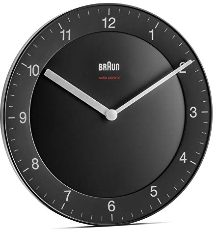 Klassische Funkwanduhr von Braun für die Mitteleuropäische Zeitzone (MEZ/GMT+1) mit ruhigem Uhrwerk, leicht lesbarem Zifferblatt mit 20 cm Durchmesser in Schwarz, Modell BC06B-DCF