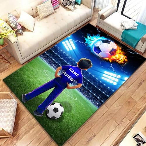 Fadaing Fußball Teppich mit personalisiertem Namen, Kinderzimmer 120x180cm | Hochwertiger Fußball-Druck, waschfest und farbecht ohne Ausbleichen