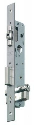 Mcm 1651-21 - Cerradura entrada 18 en:30-30 inoxidable