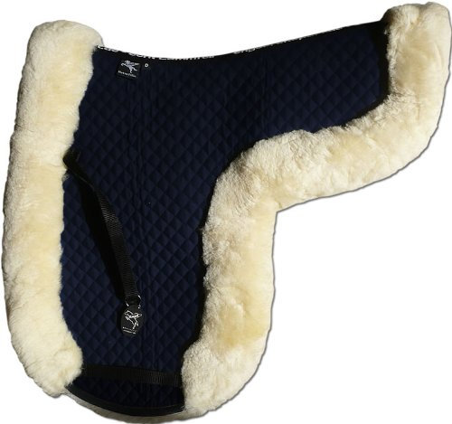 Engel Reitsport | SADEK4-D-MAR-MED | Lammfell Satteldecke | Unterseite komplett gefüttert | Fellkranz rundherum | Dressur | Stoff Marineblau Fell med.