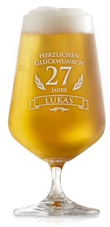 AMAVEL Bierglas mit Gravur zum Geburtstag – Personalisiert mit Namen und Alter – Pilstulpe -Geburtstagsgeschenke für Männer und Frauen – Geschenkideen Geburtstag – Männergeschenke – Füllmenge: 400 ml