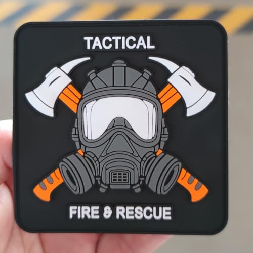 Tactical Fire & Rescue PVC Patch – Feuerwehr Abzeichen mit Gasmaske & Äxten – Klettpatch für Rucksack, Jacke & Uniform – 8 x 8 cm