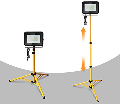Herrselsam LED Baustrahler mit Stativ, 100W Arbeitsscheinwerfer 3000K Warmweiß 8500LM Baustellen Strahler, IP66 Wasserdicht Baustellenlampe, Höhenverstellbar (mit 1m Kabel,kein Stecker)