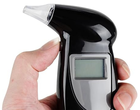 Ivogdow Professioneller Alkoholtester mit 30 Mundstücken – Tragbares Promillemessgerät mit digitalem LCD-Display – Polizeigenauer Alkomat für Zuhause, Party & unterwegs