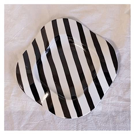 Assiettes Plates Assiette irrégulière Assiette à pois noir et blanc Assiette à rayures noires et blanches Assiette carrée profonde de ménage Assiette de restaurant en céramique Assiette à dessert Assi