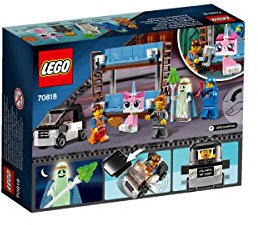 The Lego Movie - 70818 - Jeu De Construction - Le Canapé À Deux Étages D'emmet