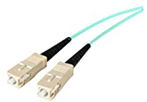 StarTech Cable de Fibra Multimodo OM3 de 2m, LC a SC, 100G (A50FBLCSC2)
