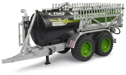 bruder 02036 - Fliegl Fassanhänger mit Schleppschlauchverteiler - 1:16 Güllefass, Wasserfass, Bauernhof, Fahrzeuge Landwirtschaft, Anhänger, Traktor Zubehör