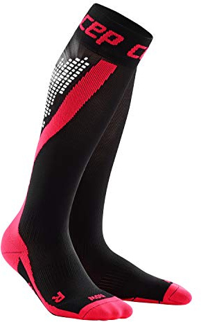 CEP - NIGHTTECH Socks, Laufsocken mit Farbereflektoren, lang für Damen, pink in Größe IV, Kompressionsstrümpfe Made by medi für Power auch bei Dunkelheit