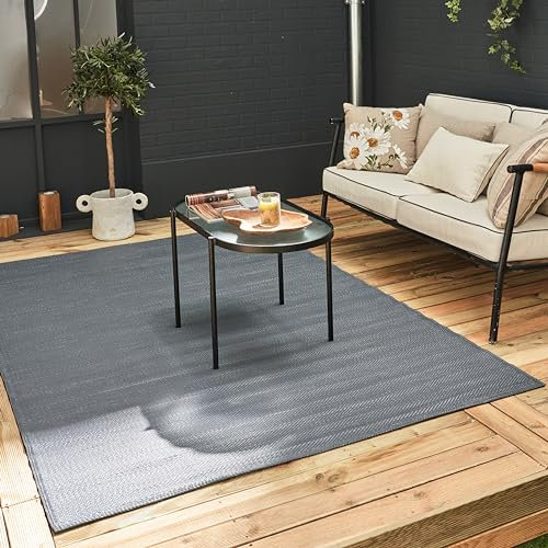 THE RUGS Urban Collection Outdoor Rug - Easy to Clean, Waterproof Plastic Outdoor Rugs for Garden, Patio, Balcony, Camping - Contemporary Plastic Straw Rug - Mono Anthracite, 90x150cm