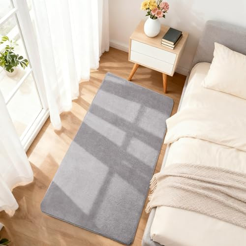 Novalife Teppich Läufer Flauschiger Kurzflor, Wohnzimmerteppich Einfarbiges Flur Modern Weich Teppiche für Bettvorleger Matte/Deko/Schlafzimmer/Kinderzimmer, 80x150cm, Hellgrau