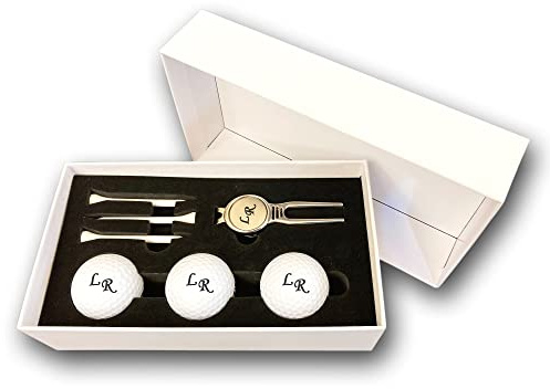 Golfball Set mit Gravur Initialen personalisiert 3 Wilson Golfbälle Pitchgabel und 3 Tees in Geschenkbox weiß Wunschtext Geschenk Golfer/in (Set mit 3 Wilson Ultra Bällen)