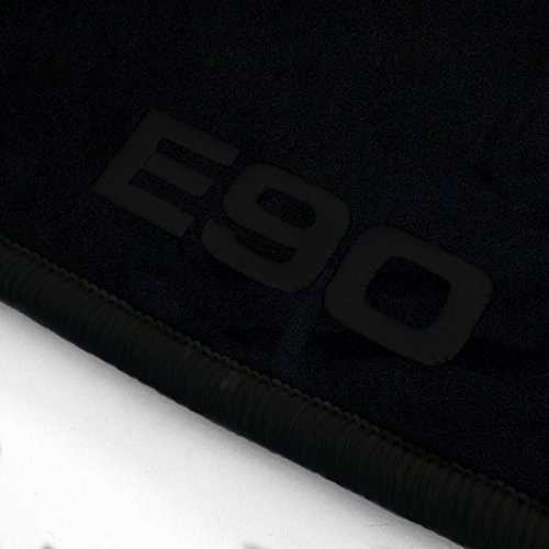 Autoteppich Stylers ATS-Q300_E90-300 Passgenaue Velours Fußmatten mit Logo Stick (E90) und Rand in Schwarz