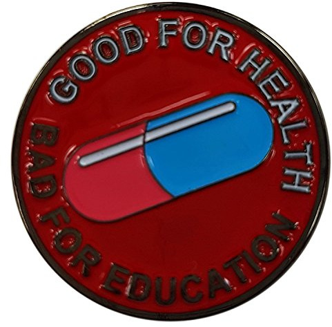 Titan One Europe - Akira Pin Good For Health Bad For Education Pin Abzeichen