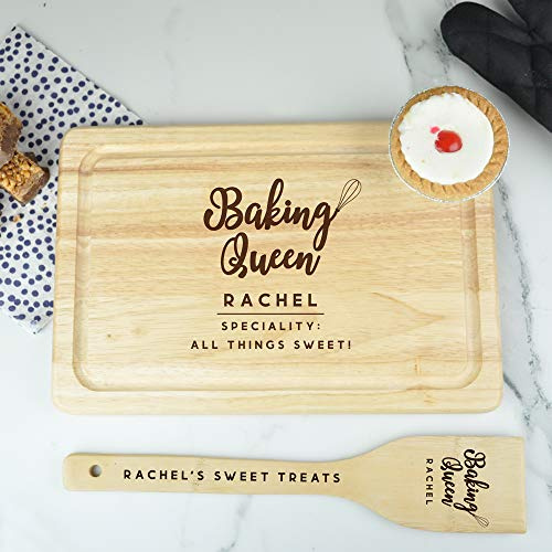 eBuyGB Personalised Baking Set: Cake Stand, Wooden Spatula, Rectangle Chopping/Cutting Board - Fun Gift for Her, Women, Cooking, Kitchen