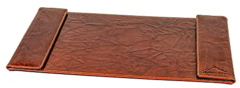 Alpenleder Schreibtischunterlage KAUFMANN – Rutschfeste Echt Leder Tischmatte – Braune, handgefertigte XL Leder Schreibunterlage mit Dokumentenfach und Kartensteckplätzen (52 x 29cm, Cognac)