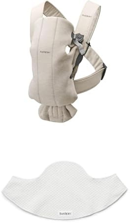 Bundle of BabyBjörn Babytrage Mini, 3D-Jersey, Hellbeige + Lätzchen für Babytrage, 2er-pack, Weiß