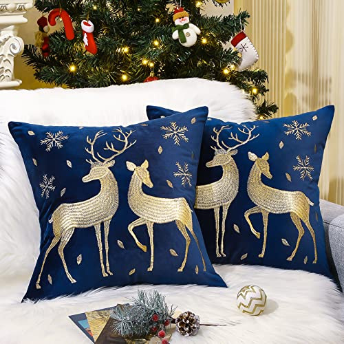 Lewondr Set di 2 Federe Cuscini di Natale 45x45 cm, Federe di Ricamo in Poliestere Copricuscini con Motivo di Ricamo dell'Alce d'oro Divano Auto Casa Decorazione Natalizia, Blu Marino