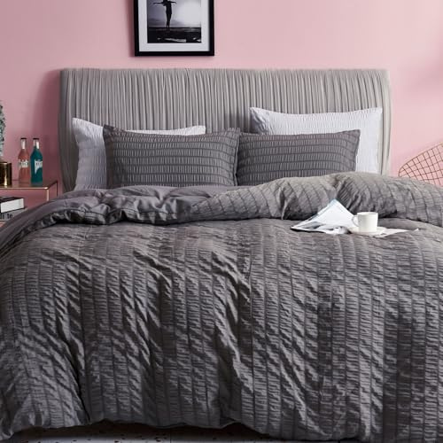 Freyamy Seersucker Duvet Cover 220 x 260 cm+2 Pillowcases 65 x 65 cm Embossed Striped Textured Dark Grey Bedding Set for Double Adults, Microfibre Duvet Cover Sets with Zip