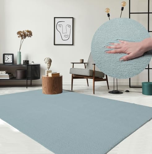 the carpet Relax Moderner Flauschiger Kurzflor Teppich, Anti-Rutsch Unterseite, Waschbar bis 30 Grad, Super Soft, Felloptik, Blau, 140 x 200 cm