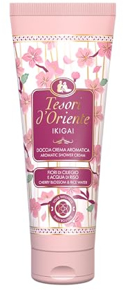 Tesori d'Oriente - Ikigai krämdusch med blomnoter, körsbärsblommor och risvatten, ger huden en känsla av rent välbefinnande, 250 ml