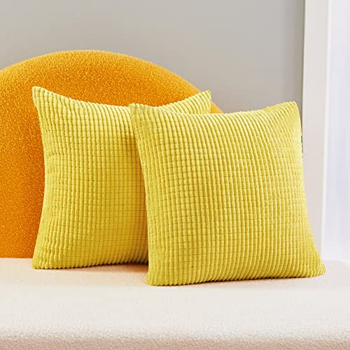 Deconovo Kissenbezug Kordsamt Zierkissenbezug Dekorativen Kissenhüllen Weiches Massiv Kissen für Sofa Couch Schlafzimmer, 65x65 cm, Gelb, 2er Set