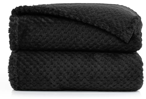 RESTILO Kuscheldecke 170x210 cm schwarz Decke Microfaser Wohndecke Henry | Tagesdecke Fleece weich sanft kuschelig skandinavischer Stil