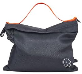 SP TECH Sandbag Medium – Sandsack Gegengewicht bis 6 kg für Stative & Licht, 2 Reißverschlussfächer, recyceltes Polyester, Karabiner & Tragegriff, Studio & Outdoor, Schwarz