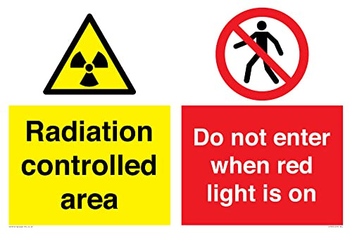 Schild mit Aufschrift Radiation controlled area Do not enter when red light is on, 600 x 400 mm, A2L