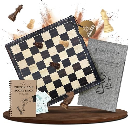 ALTIVATIV Schachspiel - Schachbrett Holz Hochwertig [38x38cm] Chess Board aus Akazienholz Handarbeit - 2x Extra Damen mit 50x Schach Partieformulare - Inkl. Eröffnungskarten und praktischer Filztasche